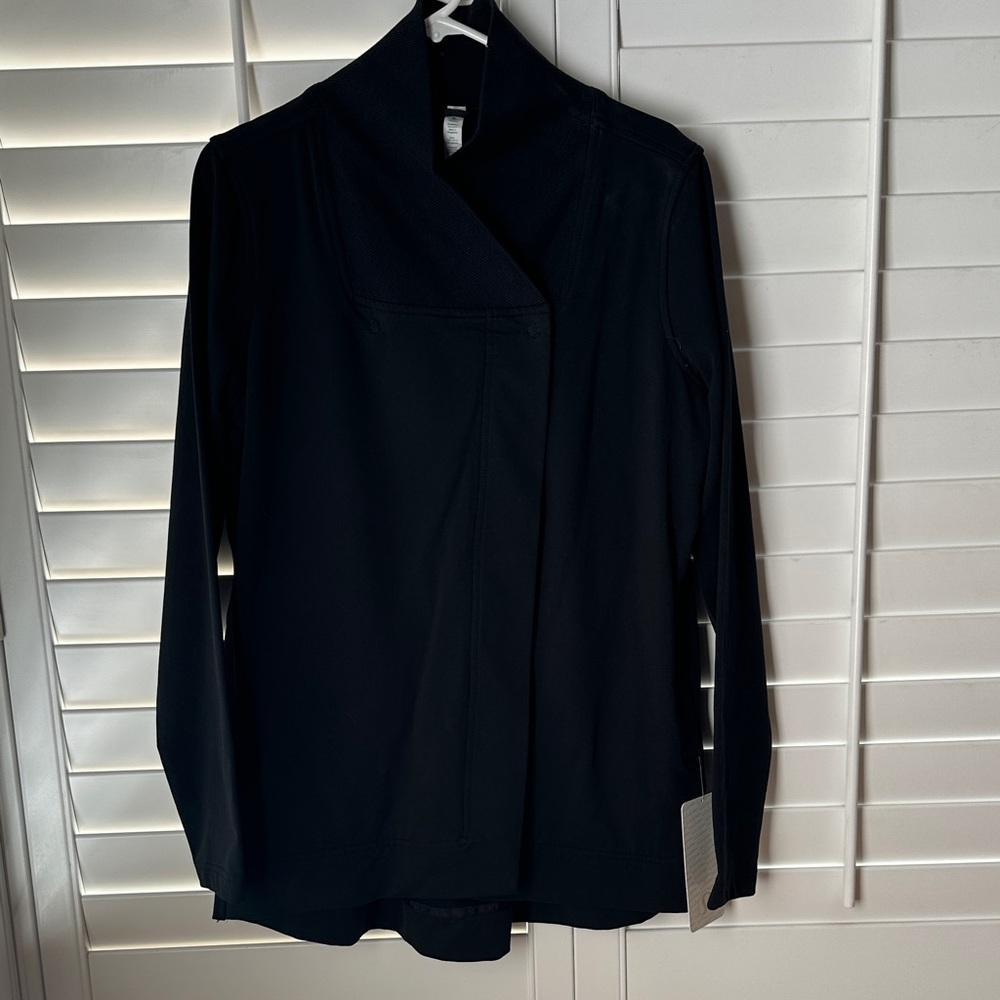NWT Lululemon Belle Wrap